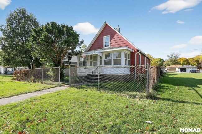 Building Photo - Charming 3BR House in Kankakee