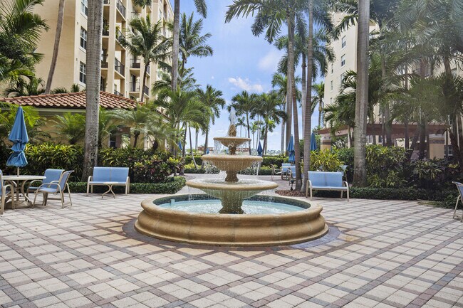 Building Photo - 1801 N Flagler Dr