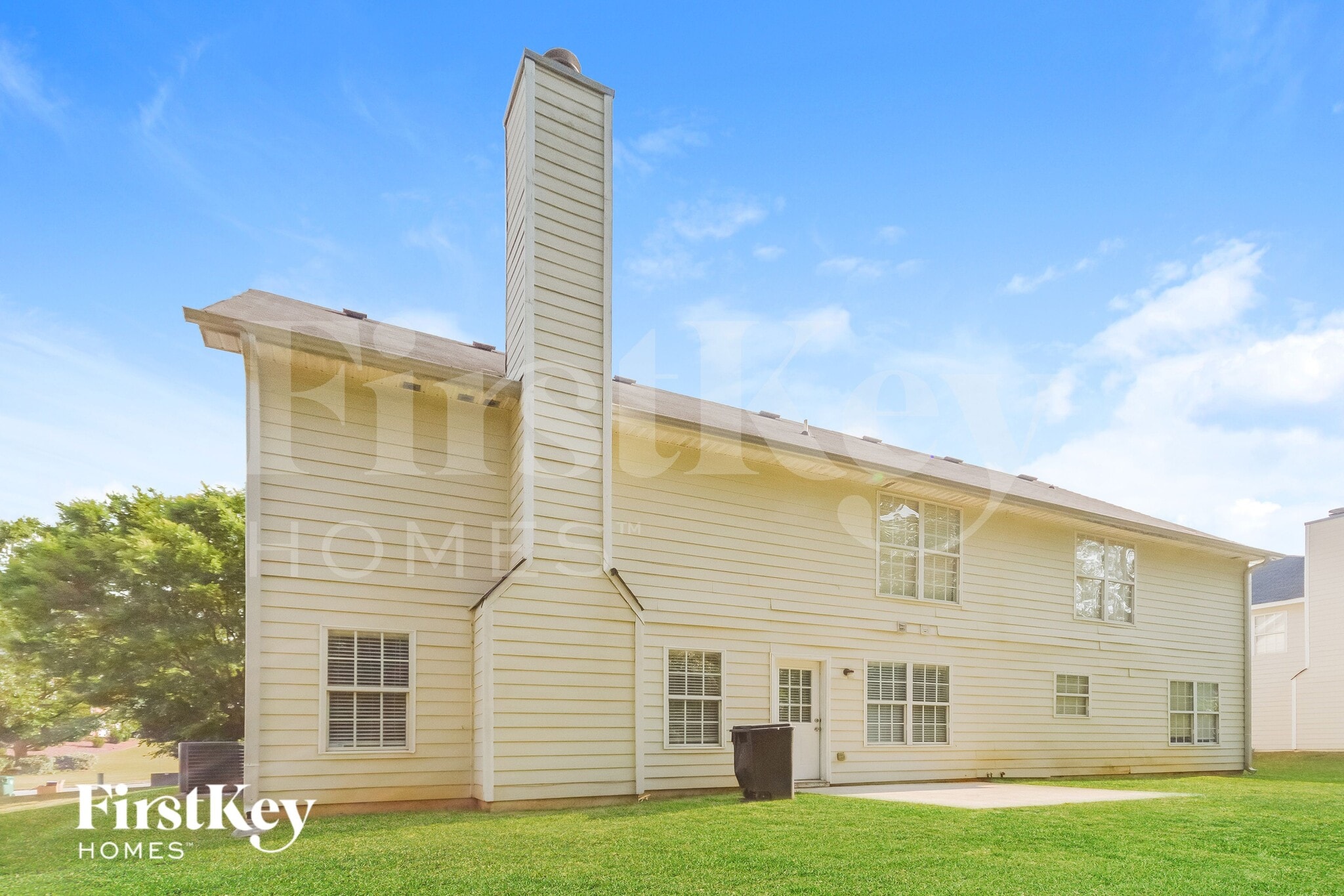 Building Photo - 6061 Fairington Farms Ln