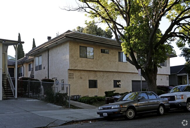 Building Photo - 3434-3438 Wilson Ave