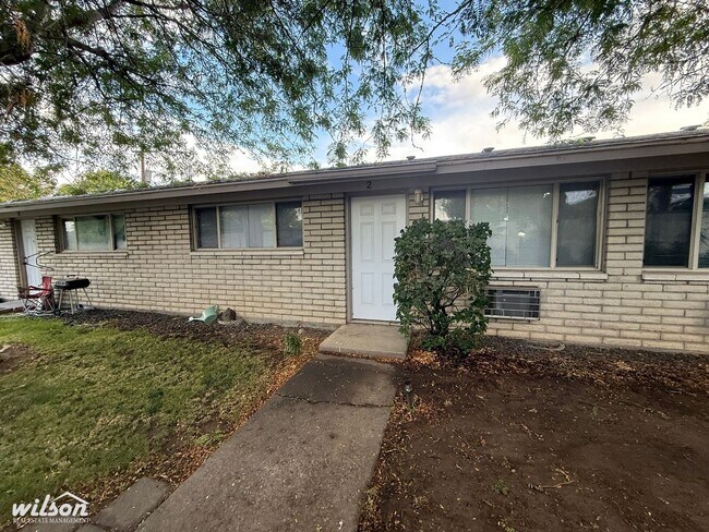 Building Photo - 1009 S 41st Ave