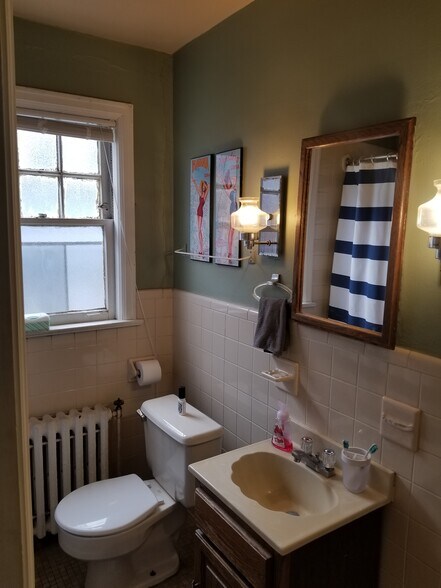 Building Photo - 6532 Wilkins Ave