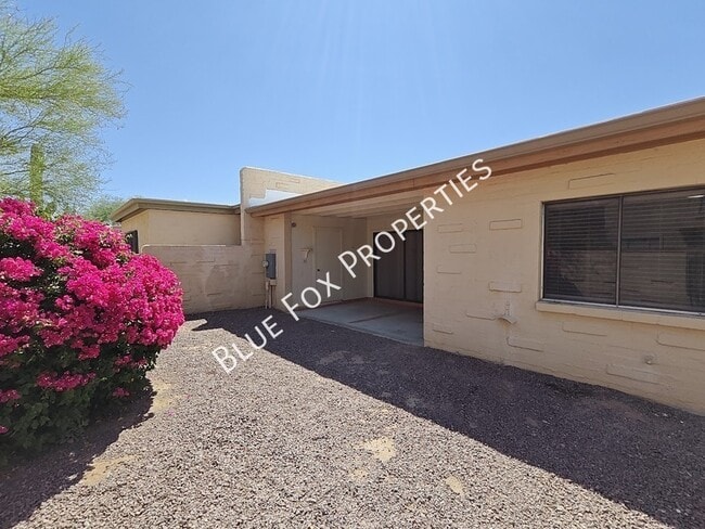 Building Photo - 8305 N Midnight Way