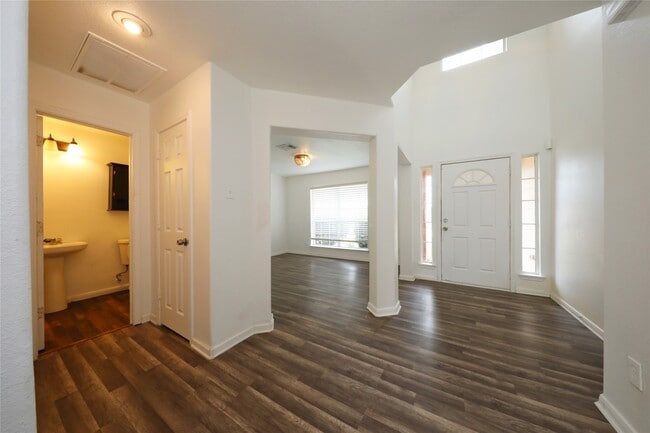 Building Photo - 3802 Harris Mill Dr