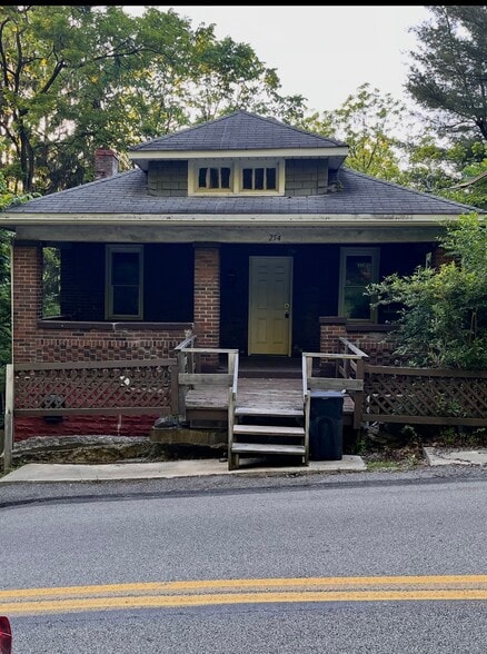 Building Photo - 254 Hillside Ave