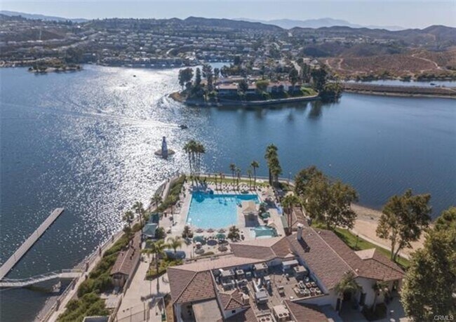 Building Photo - Charming Canyon Lake Home