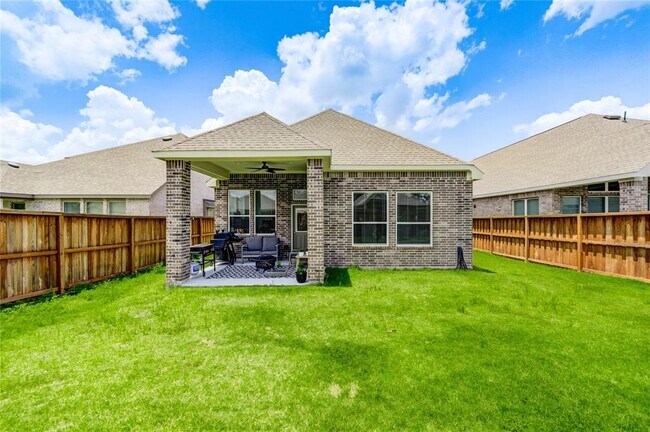 Building Photo - 27279 Lombard Wood Dr