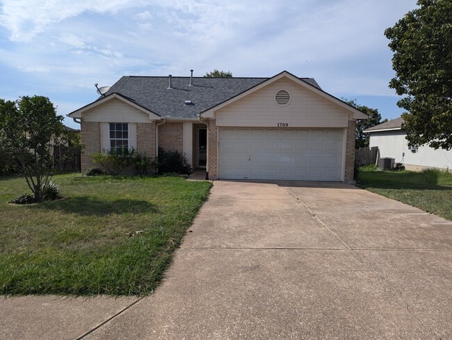 Front - 1709 Waterfall Ave