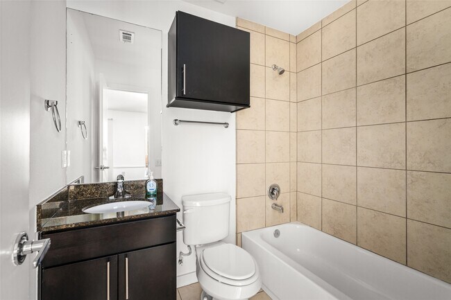 Building Photo - 2924 Cline St