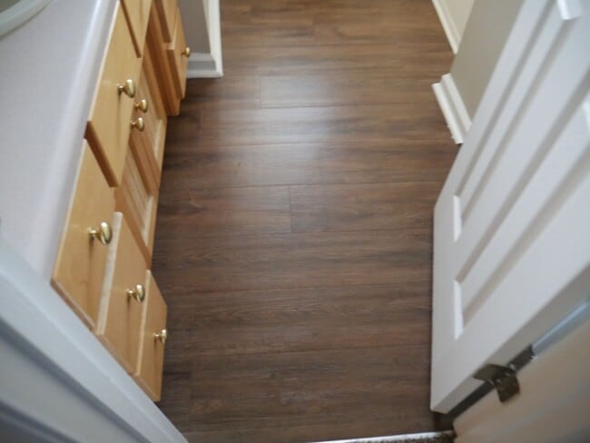 Building Photo - Three bedroom!