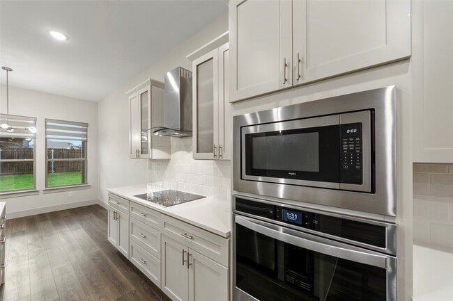Building Photo - 2089 Abela Dr