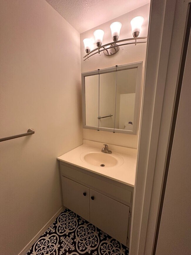 Building Photo - Welcome to Villa Bonita – Your Coastal Ret...