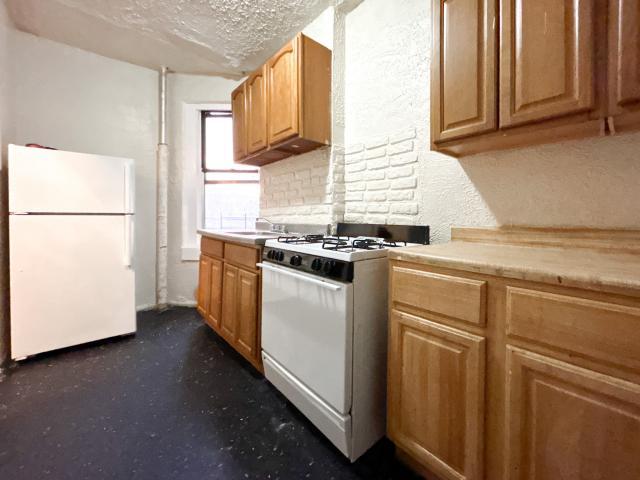 Building Photo - 2 bedroom in New York NY 10467