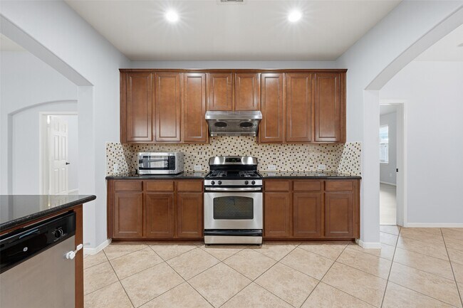 Building Photo - 24039 Via Renata Dr