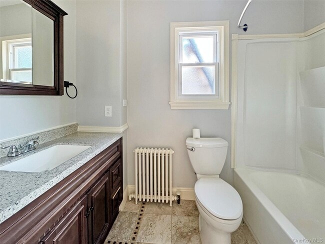 Building Photo - 844 McKinley St