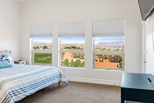 Building Photo - Bella Terrazza FURNISHED CONDO  --  Golf C...