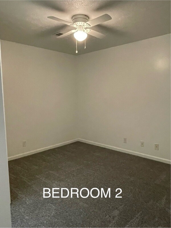 Building Photo - 231 E 13th St