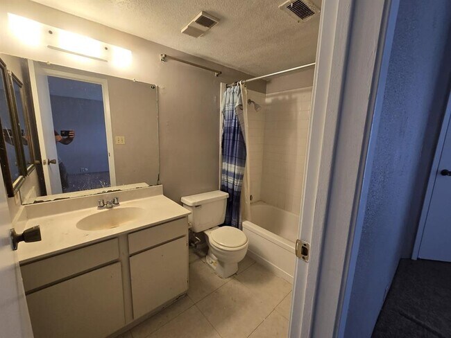 Building Photo - 17230 Imperial Valley Dr