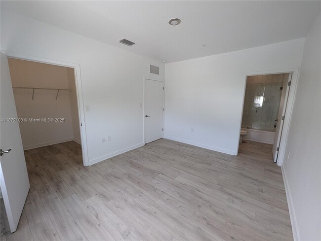 Building Photo - 170 NW 158th St