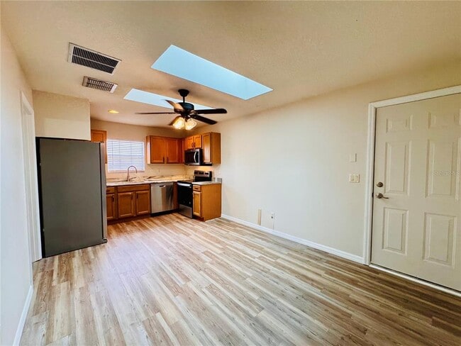 Building Photo - 14408 Clarkson Dr