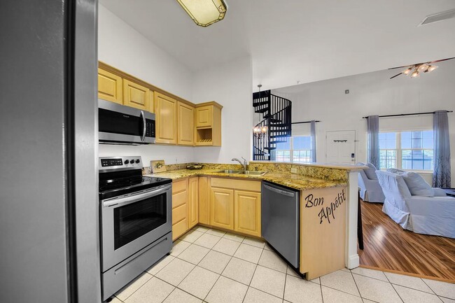 Building Photo - Coming Soon -- Fully furnished 3-Bedroom in The Plaza of Destin