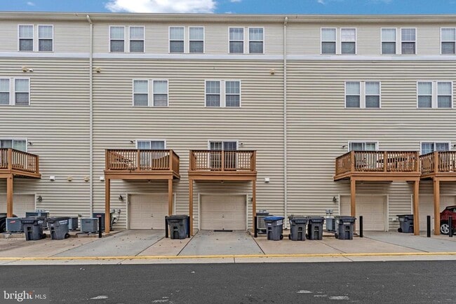 Building Photo - 24667 Byrne Meadow Square