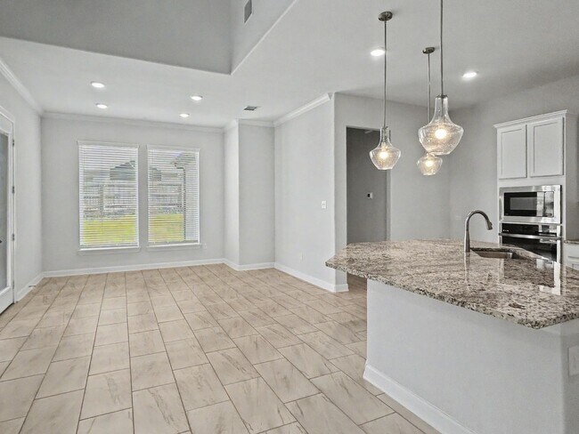 Building Photo - 3708 Eliberis