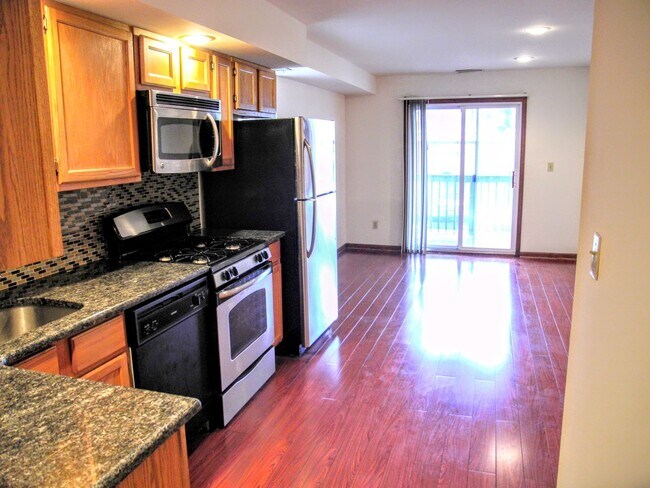 Building Photo - 743 S 20th St