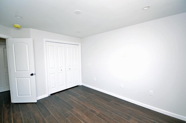 Building Photo - 40 Beech St