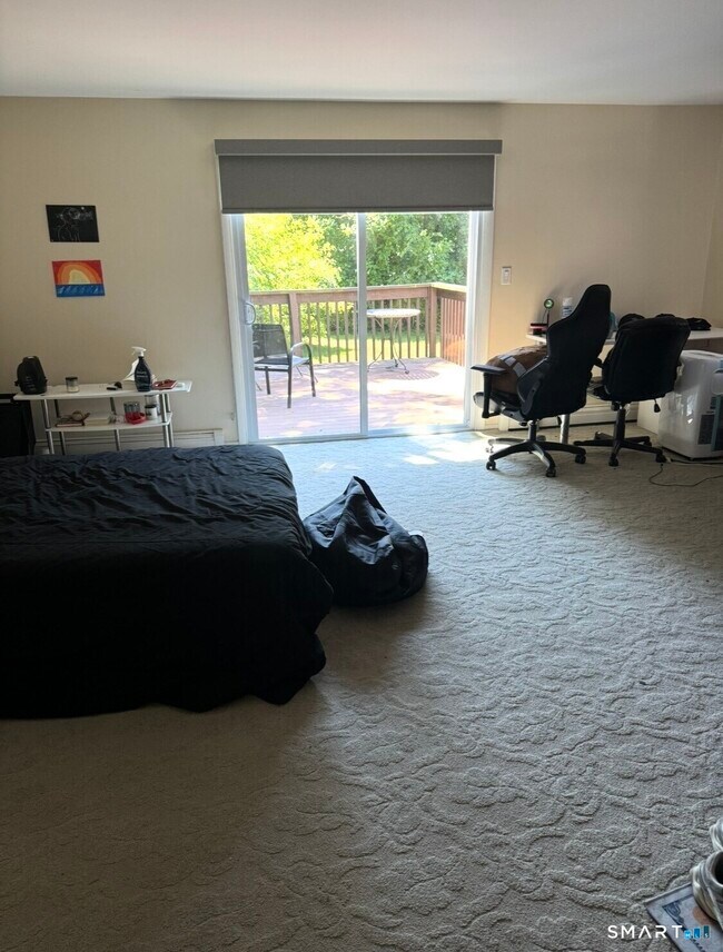 Building Photo - 131 Old Elm Rd