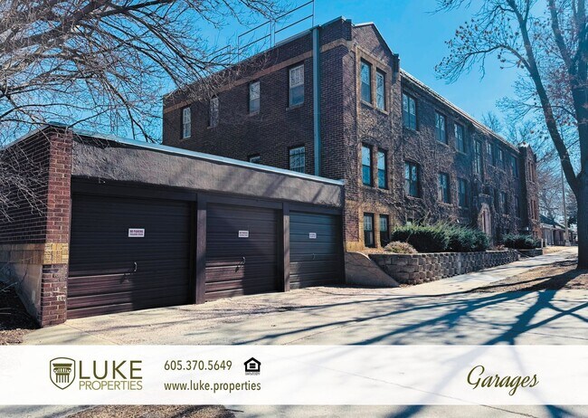 Building Photo - 1216 S Center Ave