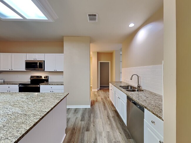 Building Photo - 3831 Princeton Park Ct