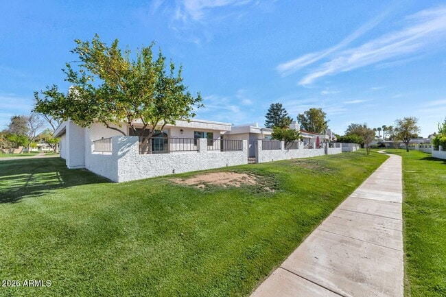 Building Photo - 8151 E Del Joya Dr