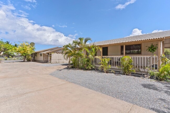 Building Photo - Cozy Cottage in Kihei