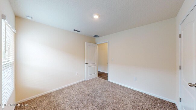 Building Photo - 8118 Meadow Walk Ln