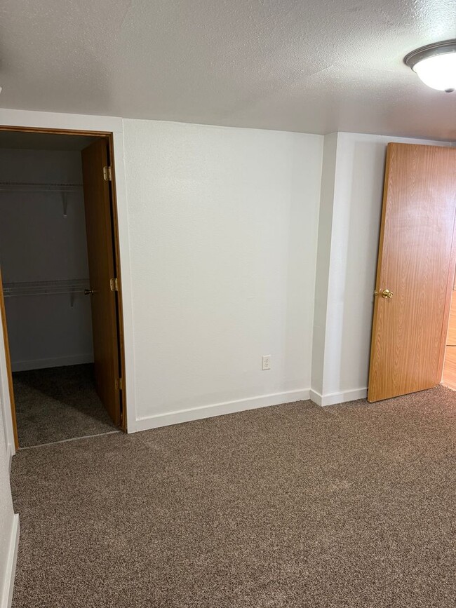 Building Photo - $850 - I Bedroom 1 Bathroom Apartment - Ne...