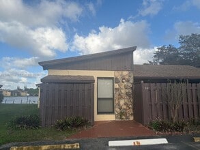 Building Photo - 516 Briarwood Cir