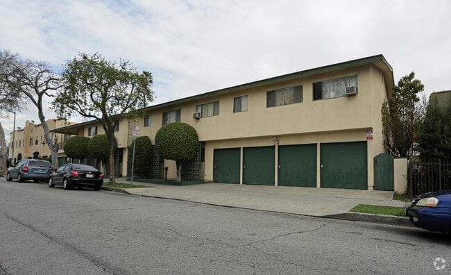Primary Photo - 6730-6800 Marbrisa Ave