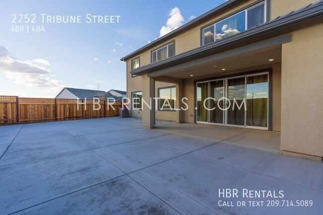 Building Photo - 2752 Tribune St