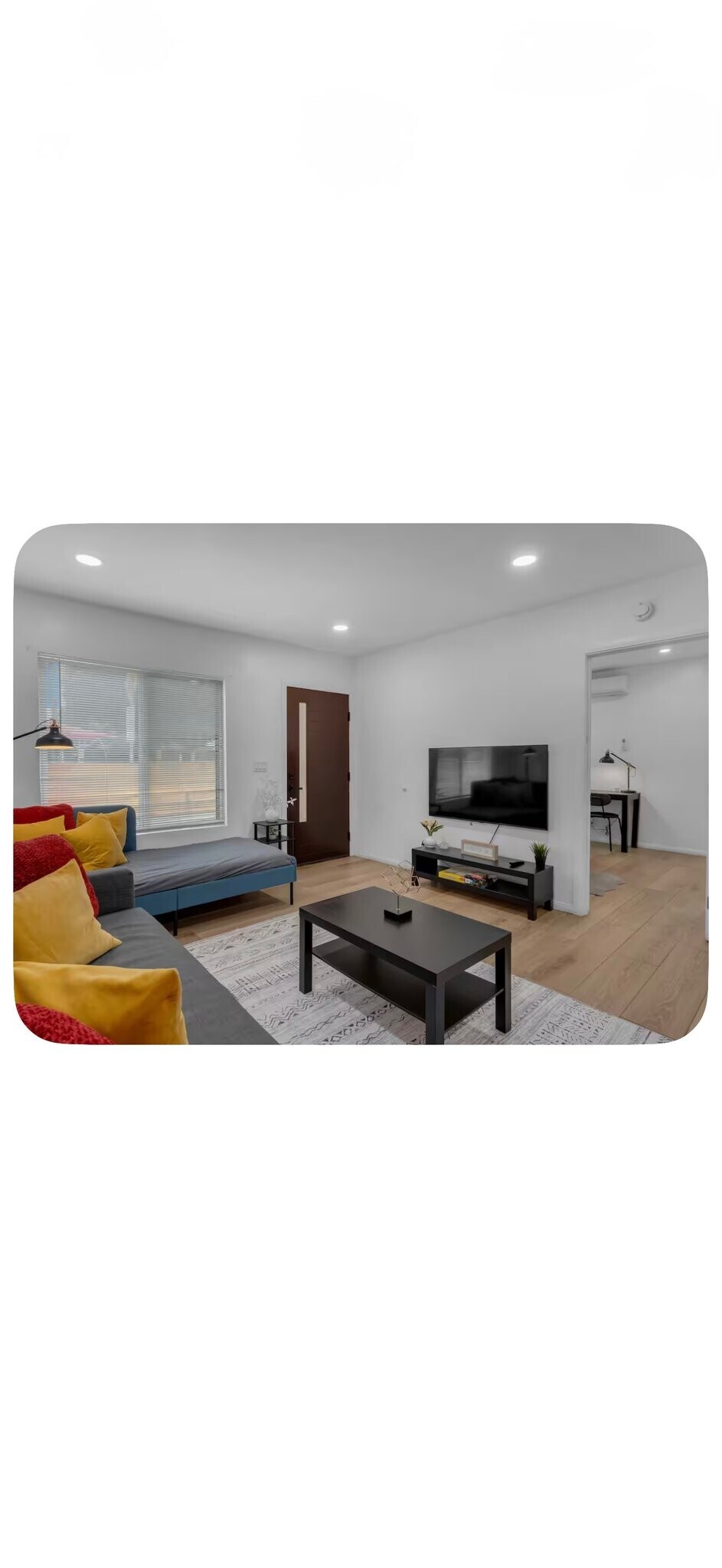Building Photo - 15114 Orange Ave