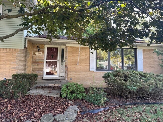 Building Photo - 5529 Pembury Ln