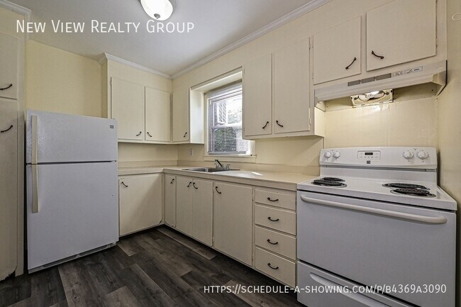 Building Photo - 260 Church St NE