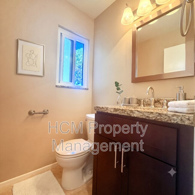 Building Photo - 25761 Le Parc