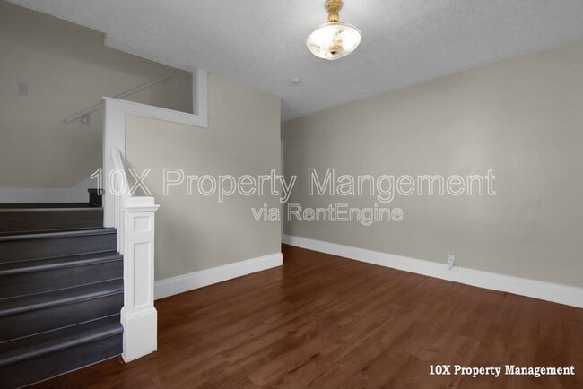 Building Photo - 332 Lechner Ave