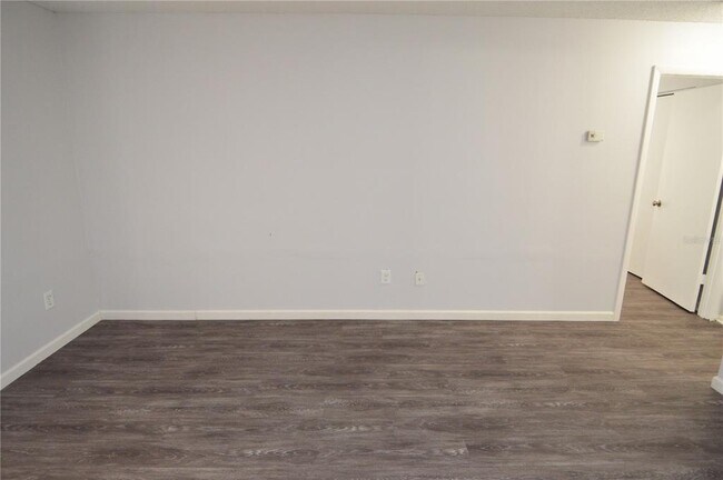 Building Photo - 8641 Fancy Finch Dr