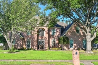 Building Photo - 1575 Huntley Cove