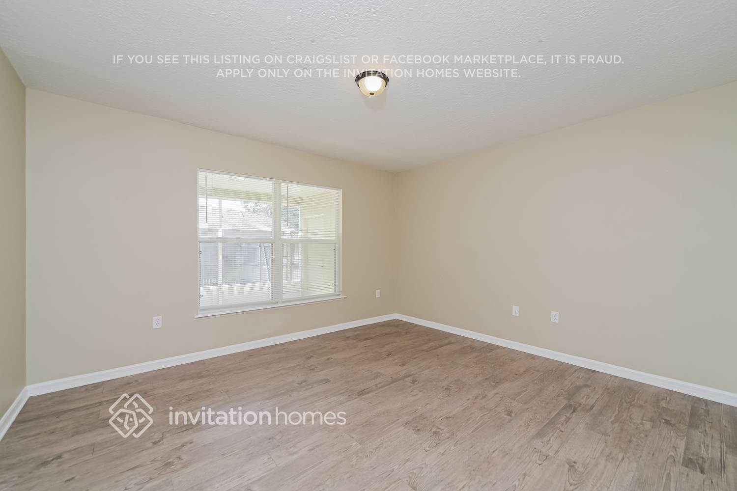 Building Photo - 1112 Imperial Eagle St