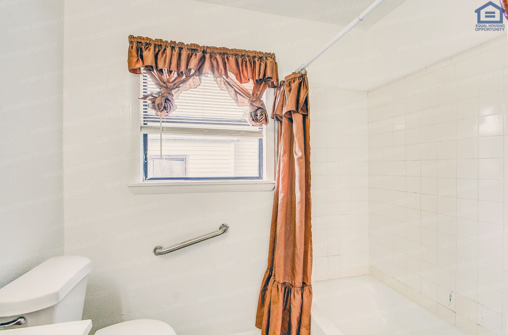 Building Photo - 1757 SW 13th St