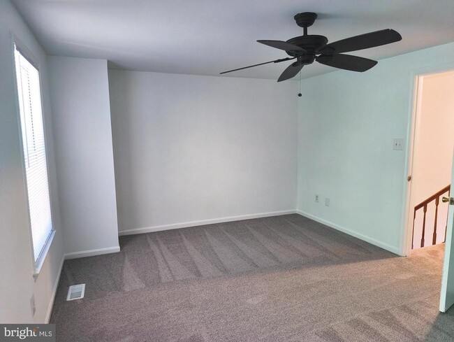 Building Photo - 6651 Rockleigh Way