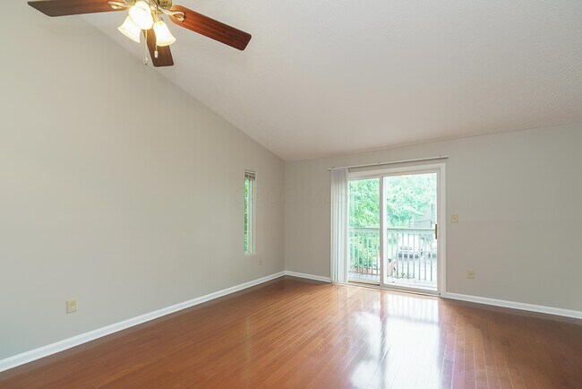 Building Photo - 945 Quay Ave